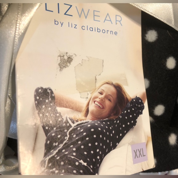 NWT Liz Claiborne LIZWEAR PJ Set W/Sleep Masks - Picture 6 of 7